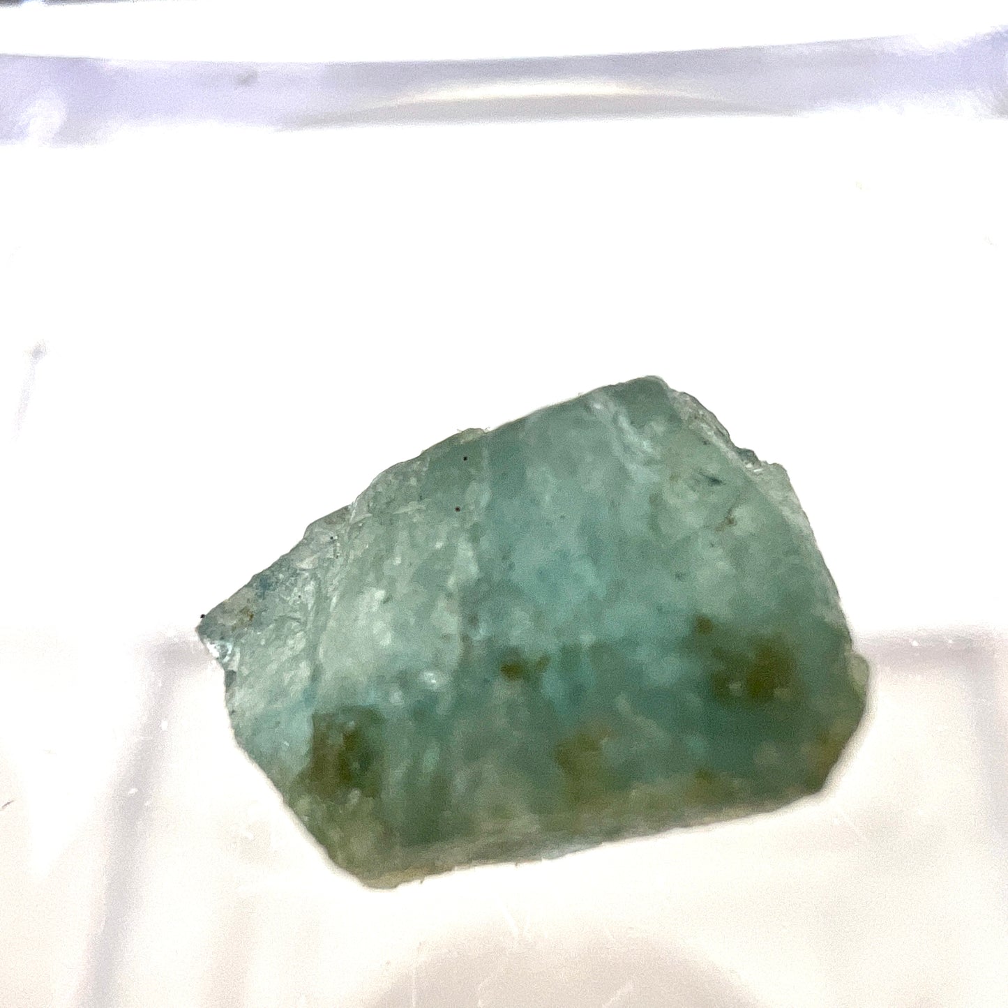 AQUAM12 Aquamarine