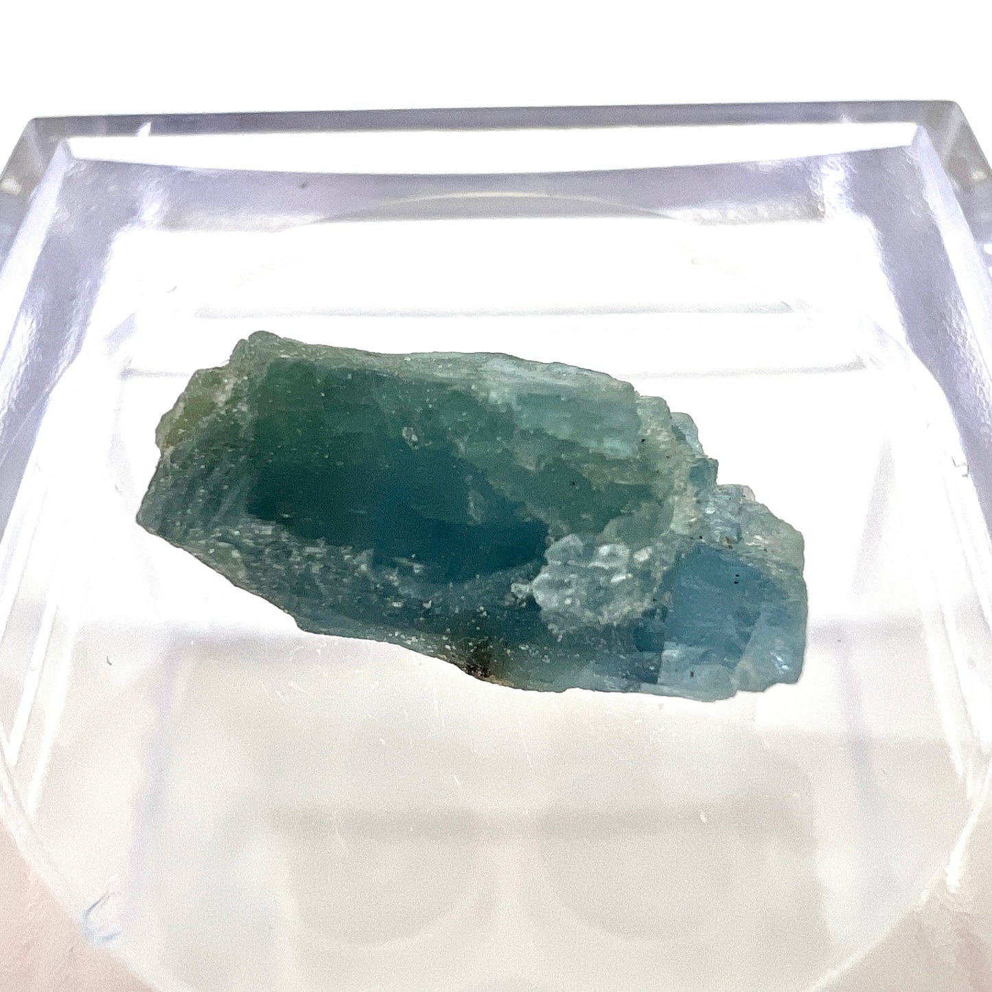 AQUAM7 Aquamarine