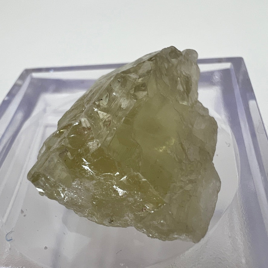 HIDD5 Hiddenite