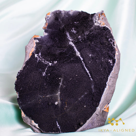 AMB17 Amethyst, black/dark