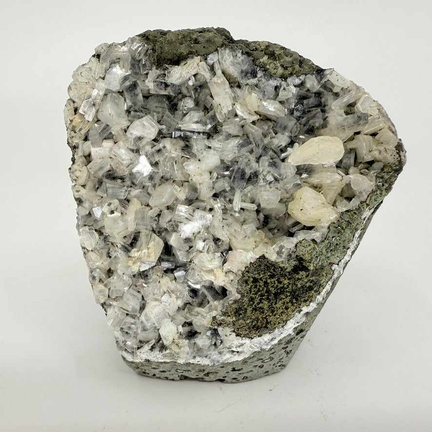 CHALBLA10 Chalcedony, black