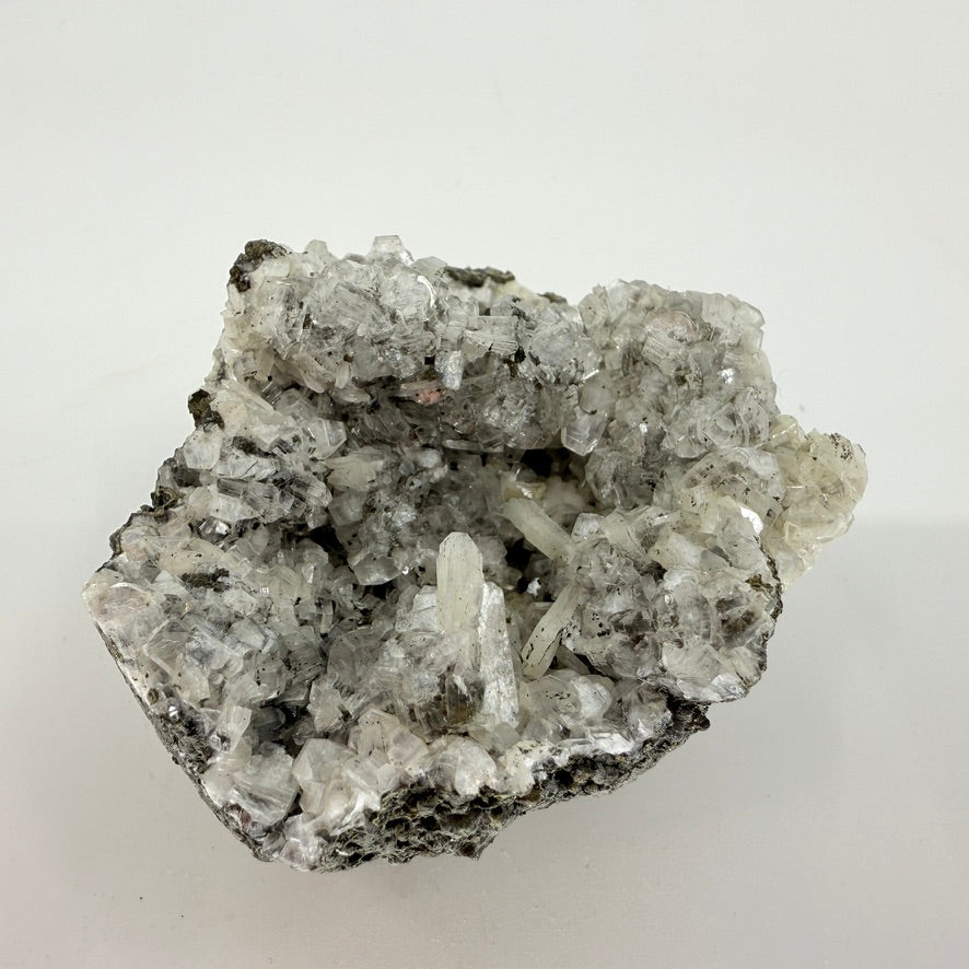 CHALBLA4 Chalcedony, black