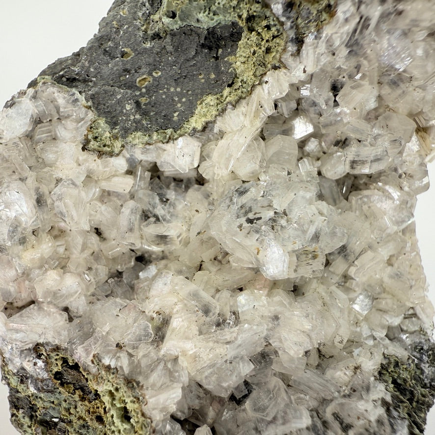 CHALBLA5 Chalcedony, black