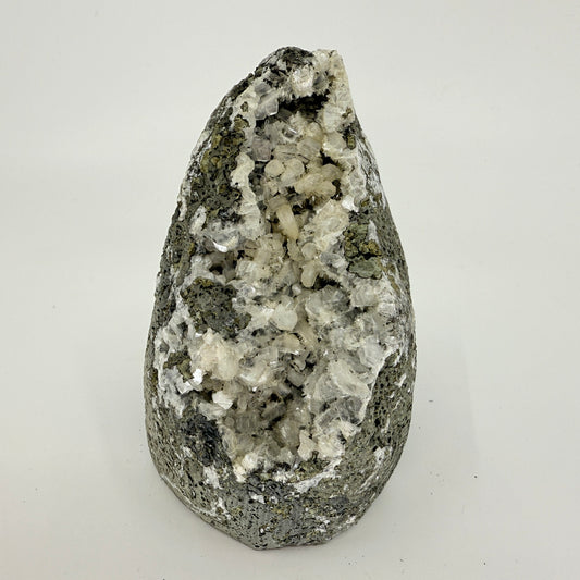 CHALBLA1 Chalcedony, black