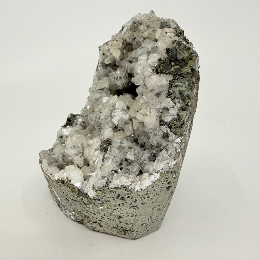 CHALBLA6 Chalcedony, black